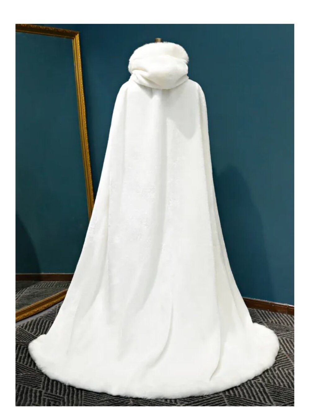 JJS House Brand New White Cloak with Hood and Fur on trim - Picture 2 of 6